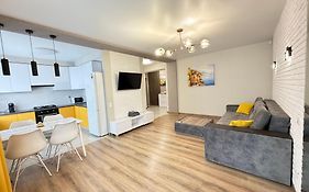 2 Room Apartment In The Center Of Poltava